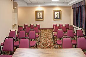 Ramada by Wyndham Pearl/Jackson Airport