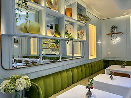 The Iroquois New York