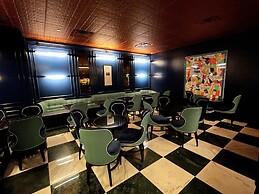 The Iroquois New York