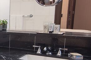 The Iroquois New York