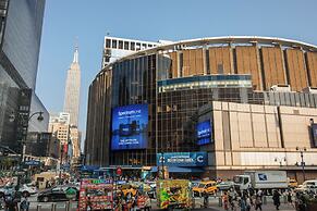 The Iroquois New York