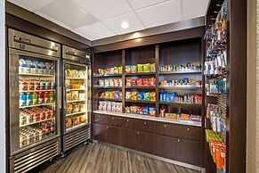 La Quinta Inn & Suites by Wyndham Houston West Park 10