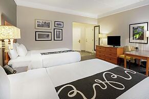 La Quinta Inn & Suites by Wyndham Houston West Park 10