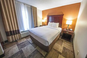 Comfort Inn & Suites Hutchinson
