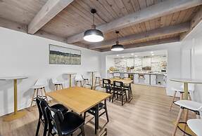 Prodigy Hotel, a Days Inn by Wyndham