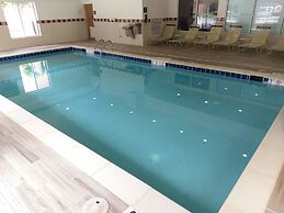 Hampton Inn & Suites Williamsburg-Richmond Rd.