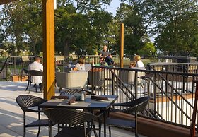 DoubleTree by Hilton Hotel Niagara Falls New York