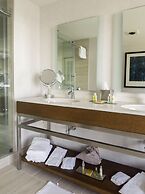 DoubleTree by Hilton Hotel Niagara Falls New York