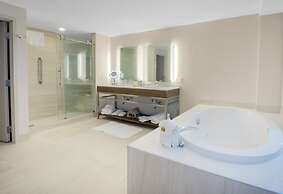 DoubleTree by Hilton Hotel Niagara Falls New York