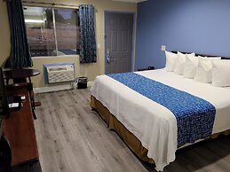 Travelodge by Wyndham Clearlake