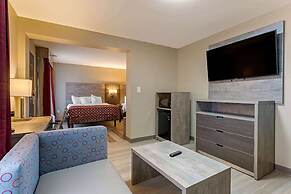 Days Inn & Suites by Wyndham Bowling Green