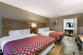 Days Inn & Suites by Wyndham Bowling Green