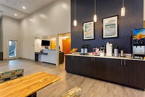 Days Inn & Suites by Wyndham Bowling Green