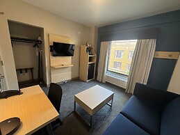 Holiday Inn Express and Suites Atlanta Downtown by IHG