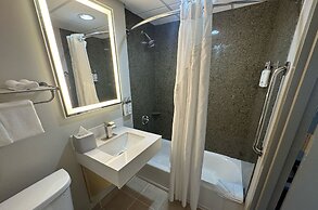 Holiday Inn Express and Suites Atlanta Downtown by IHG