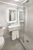 Holiday Inn Express and Suites Atlanta Downtown by IHG