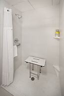 Holiday Inn Express and Suites Atlanta Downtown by IHG