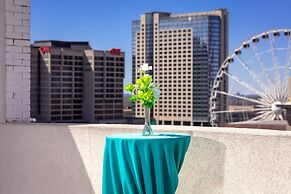 Holiday Inn Express and Suites Atlanta Downtown by IHG
