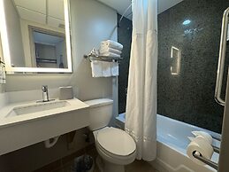 Holiday Inn Express and Suites Atlanta Downtown by IHG