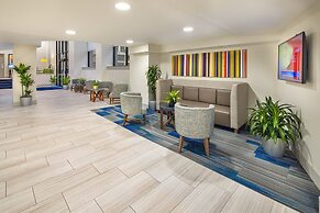 Holiday Inn Express and Suites Atlanta Downtown by IHG