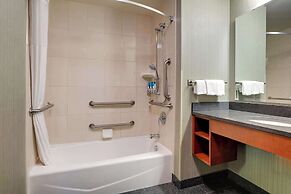 Drury Inn & Suites Grand Rapids