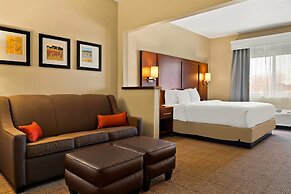 Comfort Suites Saginaw North
