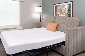 Hampton Inn & Suites Charlottesville-At the University