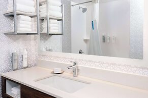 Hampton Inn & Suites Charlottesville-At the University