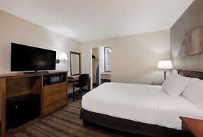 SureStay Plus by Best Western Woodbury Inn