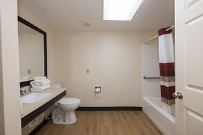 Red Roof Inn PLUS+ & Suites Opelika