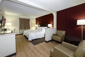 Red Roof Inn PLUS+ & Suites Opelika