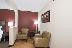Red Roof Inn PLUS+ & Suites Opelika