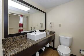 Red Roof Inn PLUS+ & Suites Opelika