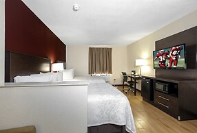 Red Roof Inn PLUS+ & Suites Opelika