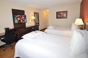 Red Roof Inn PLUS+ & Suites Opelika
