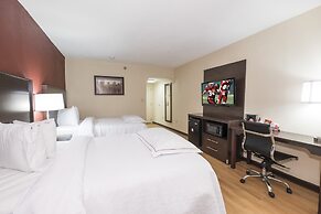 Red Roof Inn PLUS+ & Suites Opelika