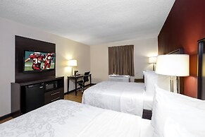 Red Roof Inn PLUS+ & Suites Opelika