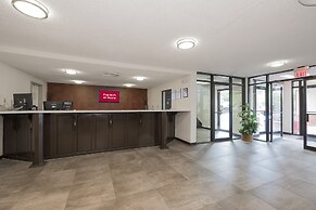 Red Roof Inn PLUS+ & Suites Opelika