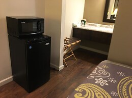 Days Inn by Wyndham Clanton AL