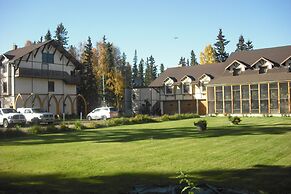 7 Gables Inn & Suites