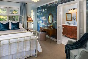 Arsenic and Old Lace B&B