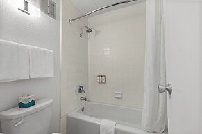 Vagabond Inn Executive Old Town