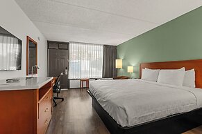 Vagabond Inn Executive Old Town