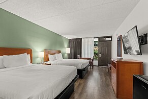 Vagabond Inn Executive Old Town