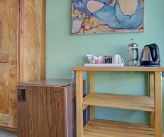 Secret Garden Inn and Cottages