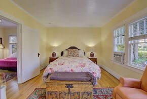 Secret Garden Inn and Cottages