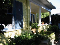 Secret Garden Inn and Cottages