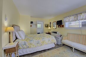 Secret Garden Inn and Cottages