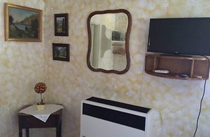 Secret Garden Inn and Cottages