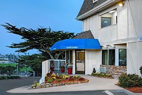 Motel 6 Marina, CA - Monterey